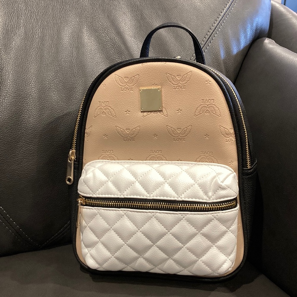 NWOT Icing Backpack Purse